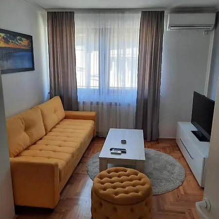 Denza Center Apartment SJJ
