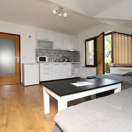 Denza Center Apartment *